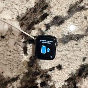 Series 4 • 44mm Apple Watch • GPS + Cellular